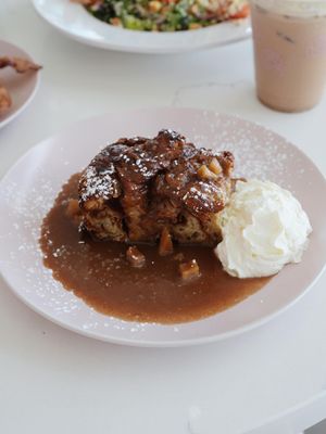 Image post by @ilovecafelola on Instagram