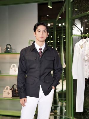 Image post by @ellemenhk on Instagram