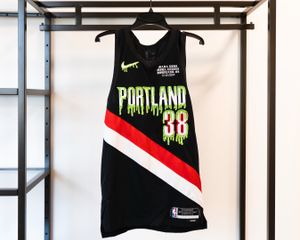 Video post by @moda_center on TikTok