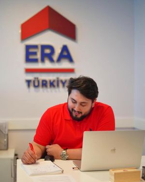Image post by @emresahin.marketing on Instagram
