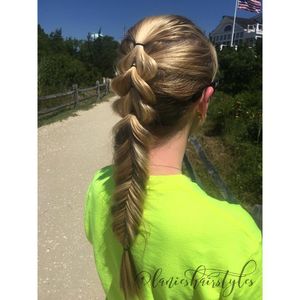 Image post by @styledbylanie on Instagram