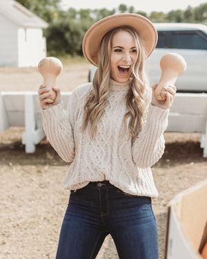 Image post by @shopfillyflair on Instagram