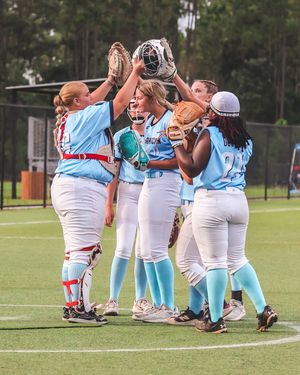 Image post by @softballyouth on Instagram