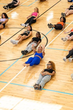 Image post by @CavsDanceTeam on Twitter