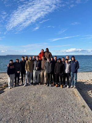 Image post by @hopecollegembb on Facebook