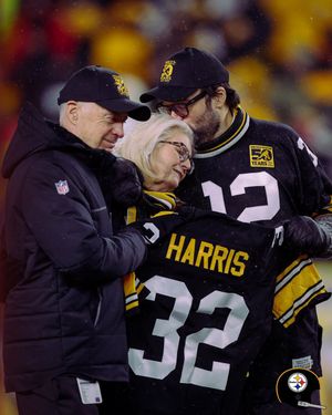 Image post by @LosSteelers on Twitter