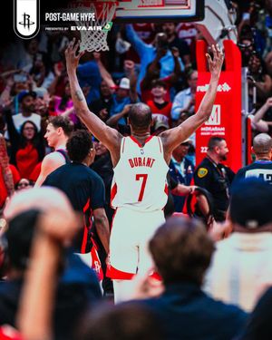 Image post by @HoustonRockets on Twitter