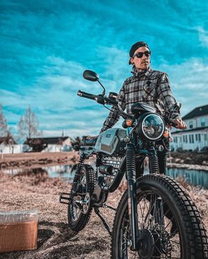 Image post by @huckcycles on Instagram