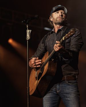 Image post by @dierksbentley on Instagram
