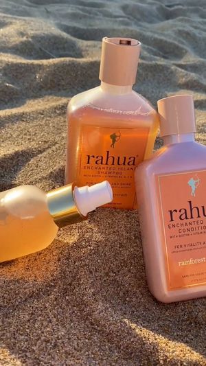 Video post by @RahuaBeauty on Facebook