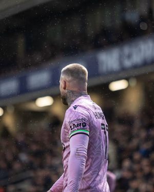 Image post by @efl on Instagram