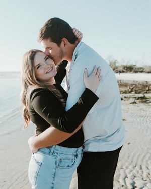 Image post by @maddiesswfphotography on Facebook