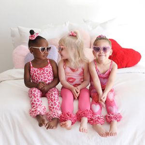 Image post by @poshpeanut on Instagram