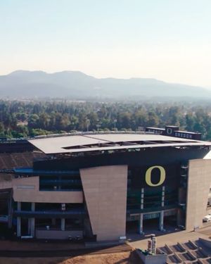 Image post by @oregonfootball on Instagram