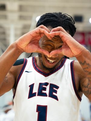 Image post by @leeumbb on Instagram