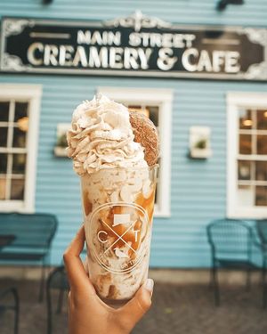 Image post by @thetwoohthree on Instagram