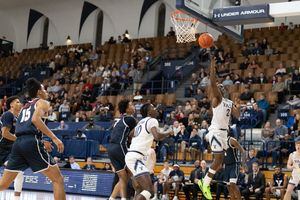 Image post by @YaleMBasketball on Twitter