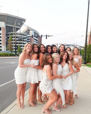 Image post by @alphachiua on Instagram