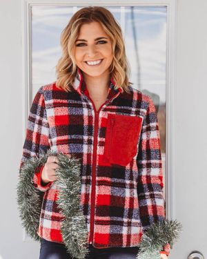 Image post by @shopfillyflair on Instagram