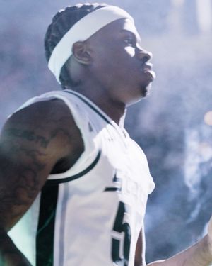 Image post by @notcourtneyallen on Instagram