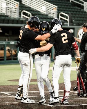 Image post by @vandyboys on Instagram