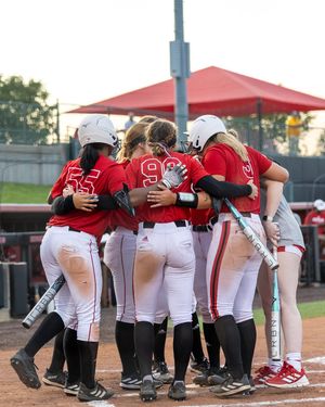 Image post by @huskersoftball on Instagram