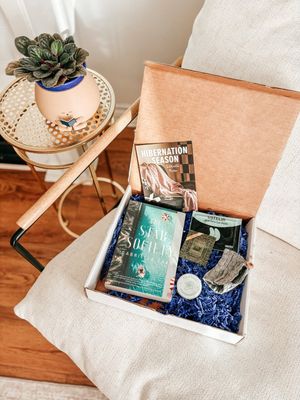 Image post by @booksparks on Instagram