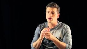 Video post by @telemundo on YouTube
