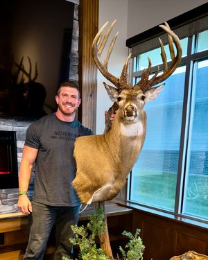 Image post by @bowmarbowhunting on Instagram