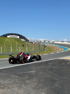 Image post by @mahindraracing on Instagram