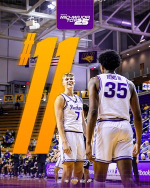 Image post by @uni_basketball on Instagram