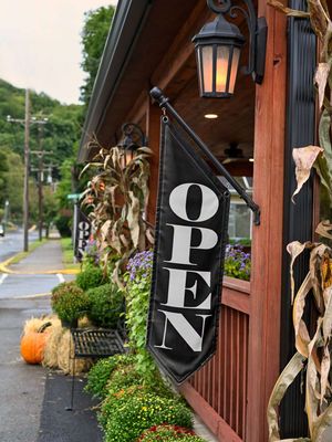 Image post by @poconotourism on Instagram