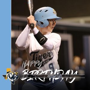 Image post by @etbu_softball on Instagram