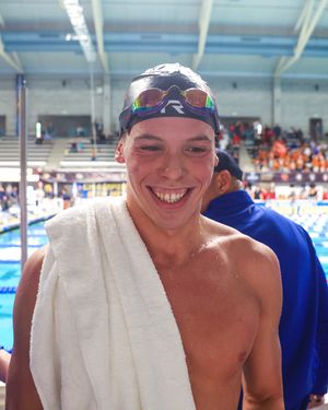 Image post by @gatorsswimdv on Instagram