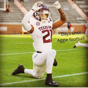 Image post by @aggies_universe on Instagram