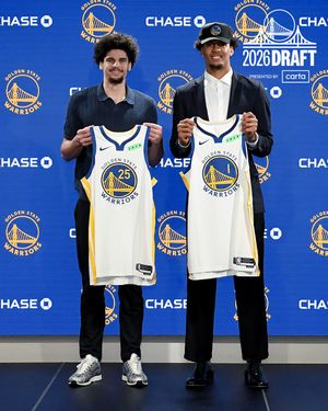 Image post by @warriors on Instagram