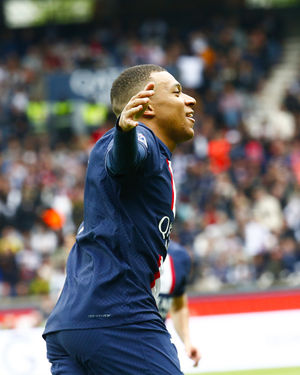 Image post by @psg on Instagram