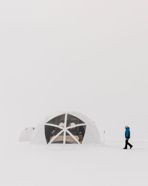 Image post by @white.desert.antarctica on Instagram