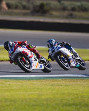Image post by @yamahamotoraus on Instagram