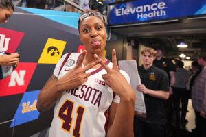 Image post by @GopherWBB on Twitter