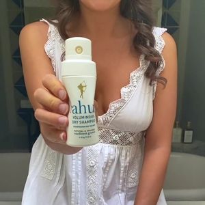 Video post by @RahuaBeauty on Facebook