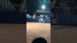 Video post by @eastonbaseballsoftball on YouTube