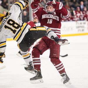 Image post by @umasshockey on Instagram