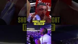 Video post by @daznboxing on YouTube