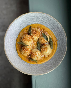 Image post by @chefsroll on Instagram