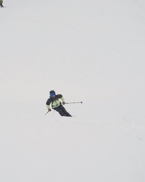 Image post by @newschoolers on Instagram