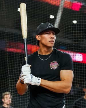 Image post by @dbacksgiveback on Instagram