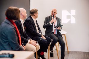 Image post by @PalantirTech on Twitter