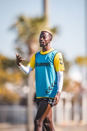 Image post by @Chas_Battery on Twitter