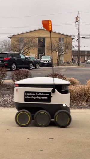 Video post by @starshiprobots on TikTok